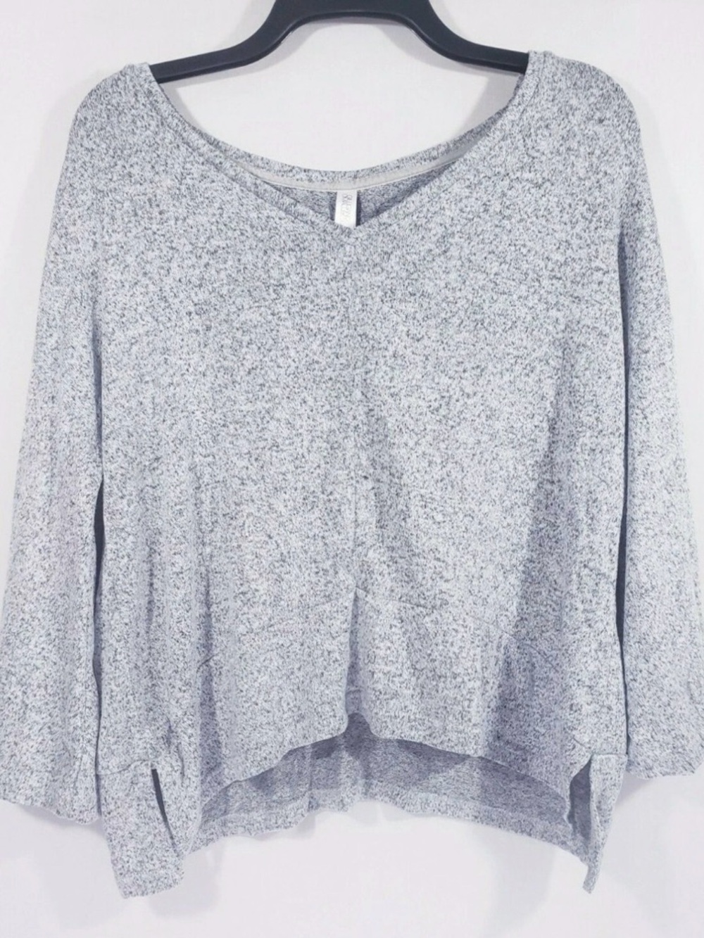 Gilligan & O'Malley Heather Gray V-Neck 3/4 Sleeve Pajama Top
